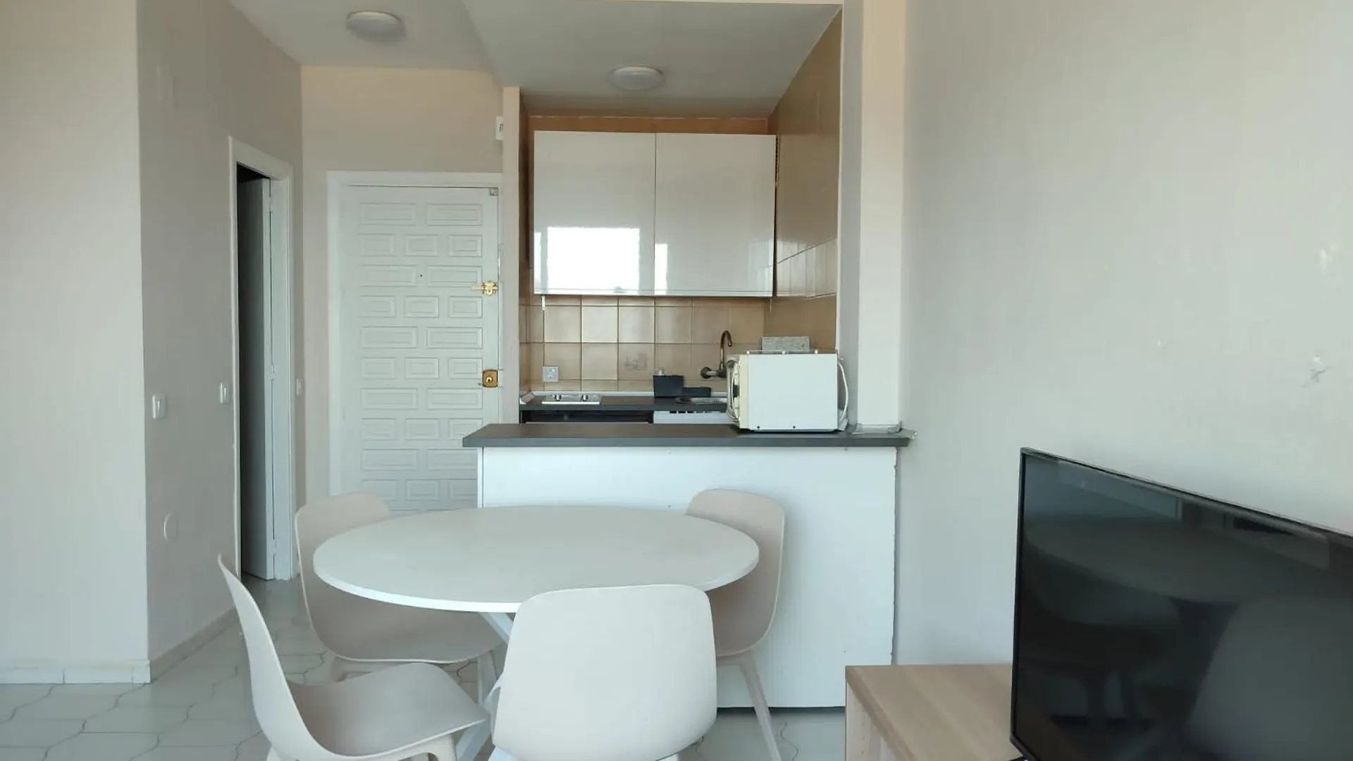 Beautiful Apartment With Sea Views In Benal Beach Benalmadena