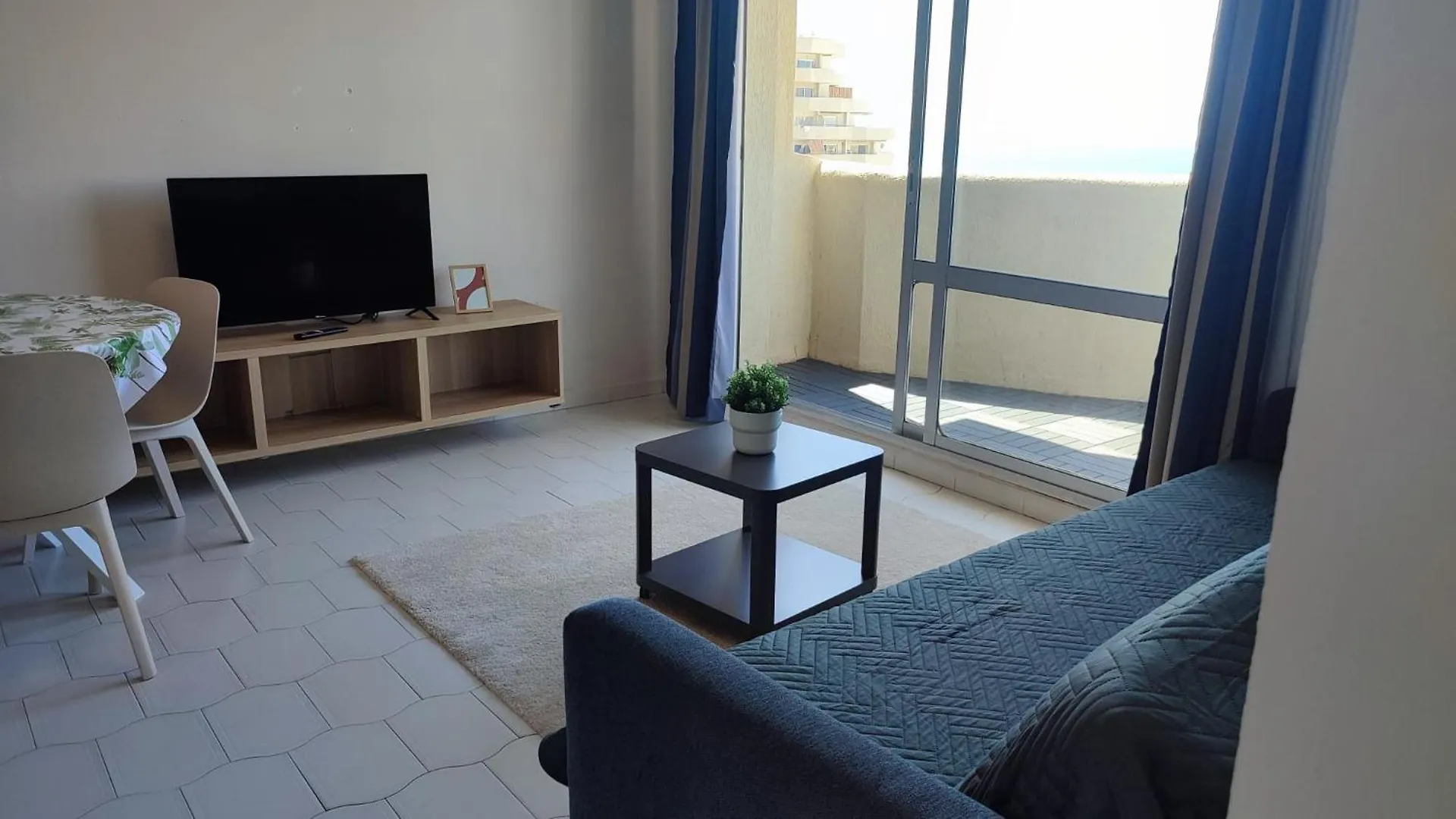 Beautiful Apartment With Sea Views In Benal Beach Benalmadena Spain